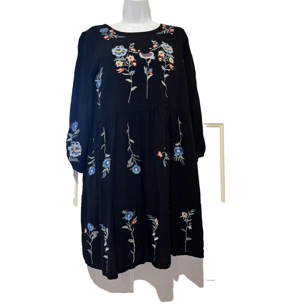 Brass andโ Roe sz M black floral embroidered peasant boho dress #3213
